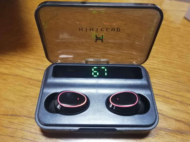 ワイヤレスイヤホン