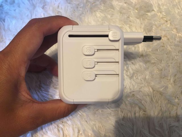 全世界対応変換プラグ